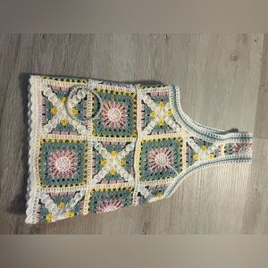 Kirious Los Angeles Crochet Crop Top Size Medium